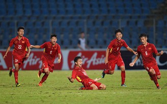 U.15 Đông Nam Á: Đánh bại Úc 2-0, Việt Nam quyết đấu Thái Lan tại chung kết