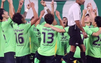 Hàn Quốc lỗ hơn 1.100 tỉ đồng, K-League trở lại chậm hơn V-League