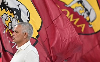 AS Roma khởi đầu bùng nổ, HLV Mourinho vẫn phát biểu quá chất