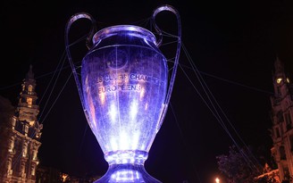 Phản ứng của UEFA khi Thủ tướng Anh muốn kéo chung kết Champions League khỏi nước Nga