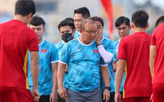 NÓNG: HLV Park Hang-seo lại thay đổi đội hình xuất phát trước U.23 Malaysia