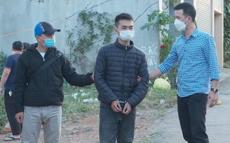 Đắk Lắk: Đập kính cửa ô tô, trộm cắp tài sản, giấy tờ rồi đòi tiền chuộc