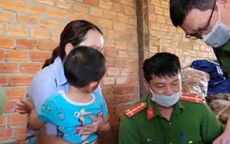 Đắk Lắk: Người mẹ tường trình hành vi khai tử con trai 3 tuổi đang còn sống