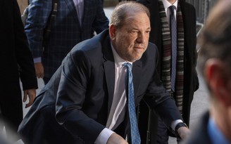 Ông trùm Hollywood Harvey Weinstein bị tuyên bản án đầu tiên lên đến 23 năm tù