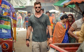 'Extraction': Chris Hemsworth rũ bỏ hình tượng siêu anh hùng, quyết chiến với trùm ma túy