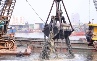 Nhận chìm bùn thải trong vịnh Đà Nẵng: Người dân lo ngại, ngành chức năng nói gì?