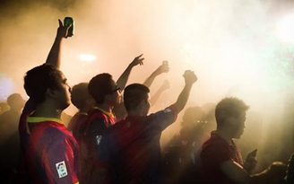 Sơn Tùng M-TP, Đông Nhi... khuấy động không khí bóng đá Champions League