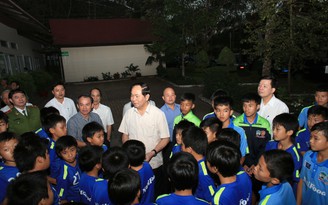 Bộ Trưởng Bộ Công An Trần Đại Quang thăm Học viện HAGL Arsenal JMG