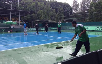 Mưa dầm tại Indonesia, Davis Cup vừa khai mạc đã tạm hoãn