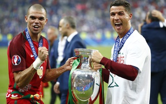 Bài dự thi Khoảnh khắc EURO 2016: Pepe, từ 'đồ tể' đến chiến binh quả cảm