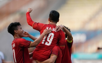 Olympic Việt Nam tranh HCĐ: 'Hãy cứ ước mơ đi'