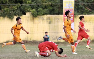 VCK U.21 quốc gia, HAGL 1-2 Đà Nẵng: Mất điểm đáng tiếc trên chấm 11 m
