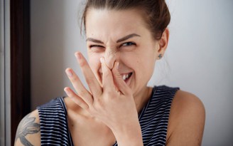 13 nguyên nhân khiến nước tiểu có mùi lạ, có đáng lo?