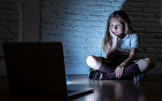 5 cách bảo vệ con cái khi lên mạng internet, cha mẹ chớ lơ là!