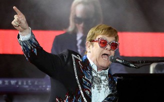 Nghệ sĩ Elton John tuyên bố bỏ Twitter vì tin thất thiệt