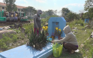 Tâm sự ở nghĩa trang Bình Hưng Hòa dịp giáp tết, trước ngày thành công viên