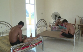 Nỗi khổ trăm bề của tuyển đua thuyền Việt Nam