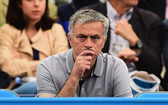 Mourinho và những chiêu trò trong chuyển nhượng