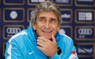 Man City bất ngờ gia hạn hợp đồng với HLV Pellegrini
