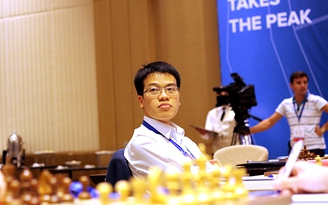 Quang Liêm, Trường Sơn hòa đối thủ trên cơ ở World Cup cờ vua