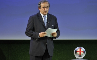 FIFA sẽ bầu cử chủ tịch đúng lịch, Platini lâm nguy
