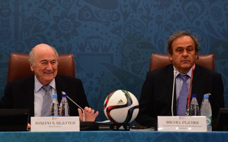 Blatter và Platini bị cấm hoạt động bóng đá 8 năm