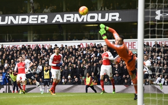 'Tottenham chơi hay hơn Arsenal nhiều'