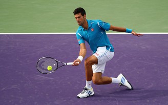 Djokovic dễ dàng vào tứ kết Miami Open