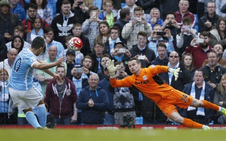 Thắng dễ Stoke, Man City yên tâm chuẩn bị gặp Real Madrid