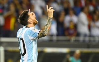 Messi tỏa sáng, Argentina giành quyền vào tứ kết Copa America Centenario