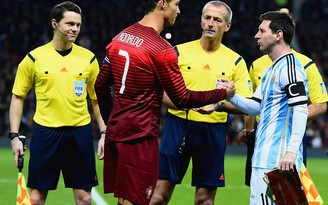 Ronaldo: 'Thật đau lòng khi thấy Messi khóc'