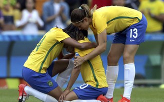 Bóng đá nữ Olympic: Chủ nhà Brazil thua trong những loạt sút luân lưu ở bán kết