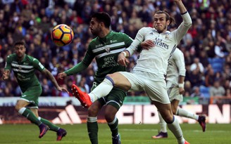 Ronaldo mờ nhạt, Bale rực sáng trong chiến thắng của Real Madrid