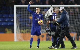 Leicester trở lại là chính mình, dạy cho Man City một bài học