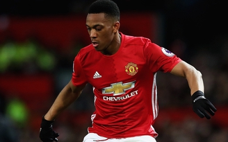 Mourinho khuyên Martial không nên nghe lời xúi giục của đại diện