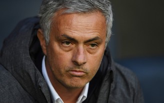 Cha của Mourinho qua đời ở tuổi 79