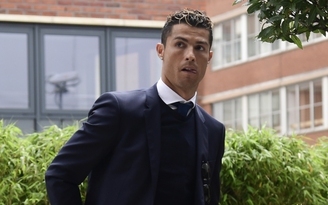 Ronaldo phải ra tòa trước khi bắt đầu mùa giải mới cùng Real Madrid