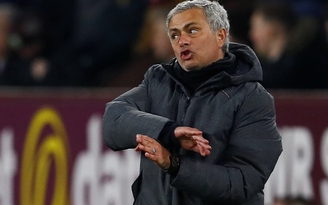 M.U giành được Sanchez, Mourinho chê bai Guardiola và Man City