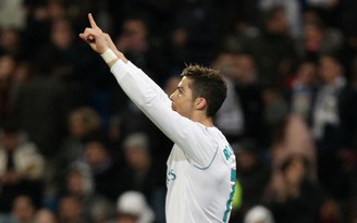 Ronaldo và cú hat-trick khởi động cho Champions League