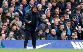 HLV Conte: 'Tương lai ư? Tôi không biết'