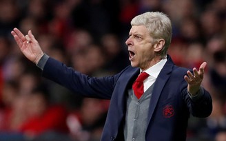 HLV Wenger: 'Làm gì có chuyện tôi sẽ dẫn dắt AC Milan'