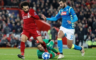 Salah đưa Liverpool vào vòng 16 đội Champions League