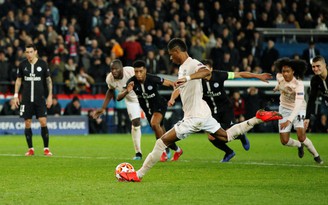 HLV Solskjaer khuyên Rashford nên học hỏi Ronaldo