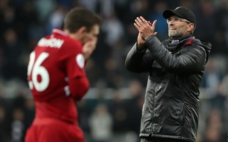 HLV Klopp: 'Định mệnh sẽ quyết định Liverpool hay Man City vô địch'