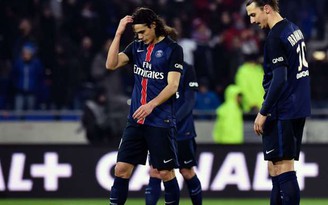 Lyon khiến PSG nếm thất bại đầu tiên của mùa giải