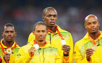 Đồng đội dính doping, Usain Bolt bị xóa kỷ lục HCV