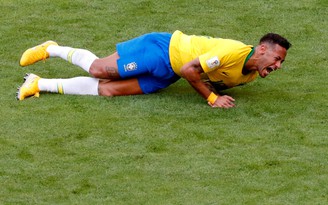 Neymar trần tình về những màn lăn lộn quá mức tại World Cup 2018