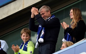 Tỉ phú Abramovich không ‘bỏ rơi’ Chelsea dù ‘mất tích’ gần 1 năm