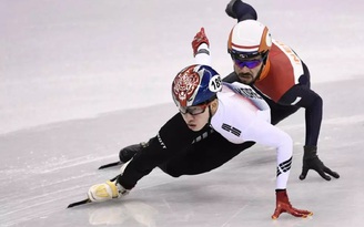 Nhà vô địch Olympic Hàn Quốc bị cấm thi đấu vì… tụt quần đồng đội