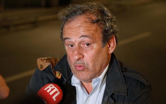 Cựu chủ tịch UEFA Michel Platini nhắm trở lại làm quan chức bóng đá